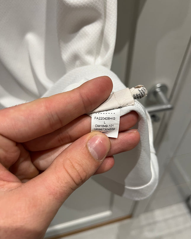 Tottenham home 2022/2033 #10 Kane (L) 8/10