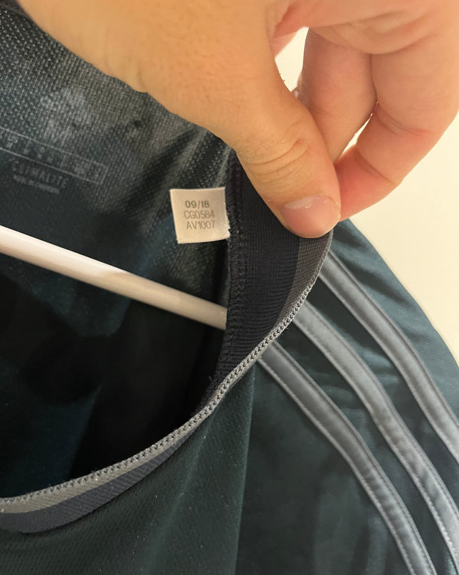 Real Madrid away 2018/2019 #8 Kroos (M) 8/10