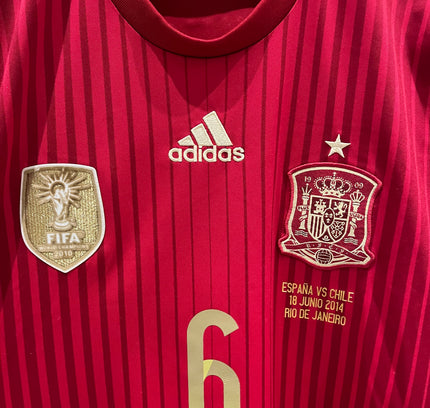 Spain home 2014 #6 Iniesta (M) 8/10