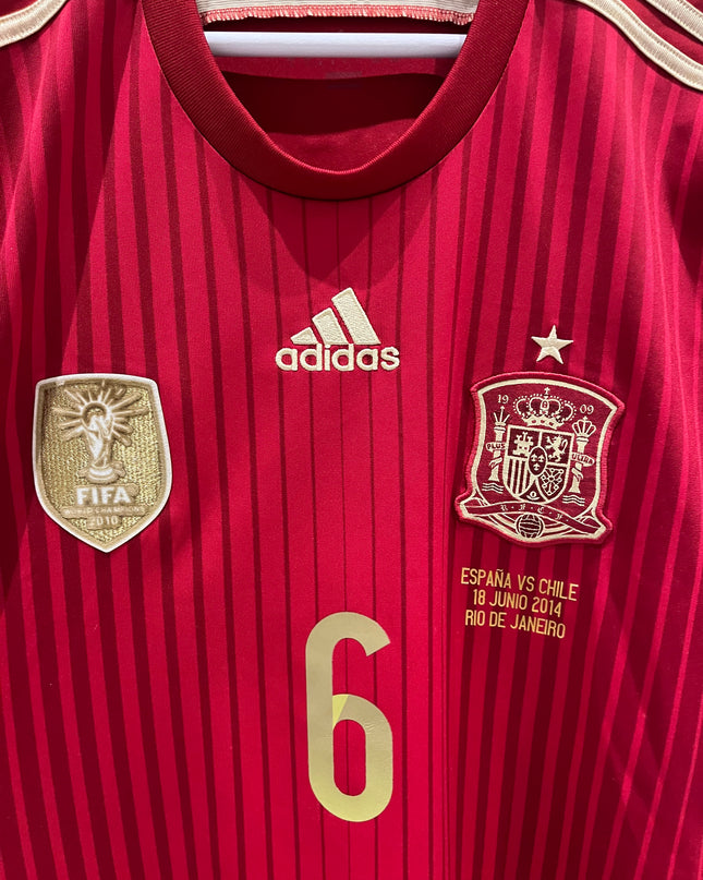 Spain home 2014 #6 Iniesta (M) 8/10