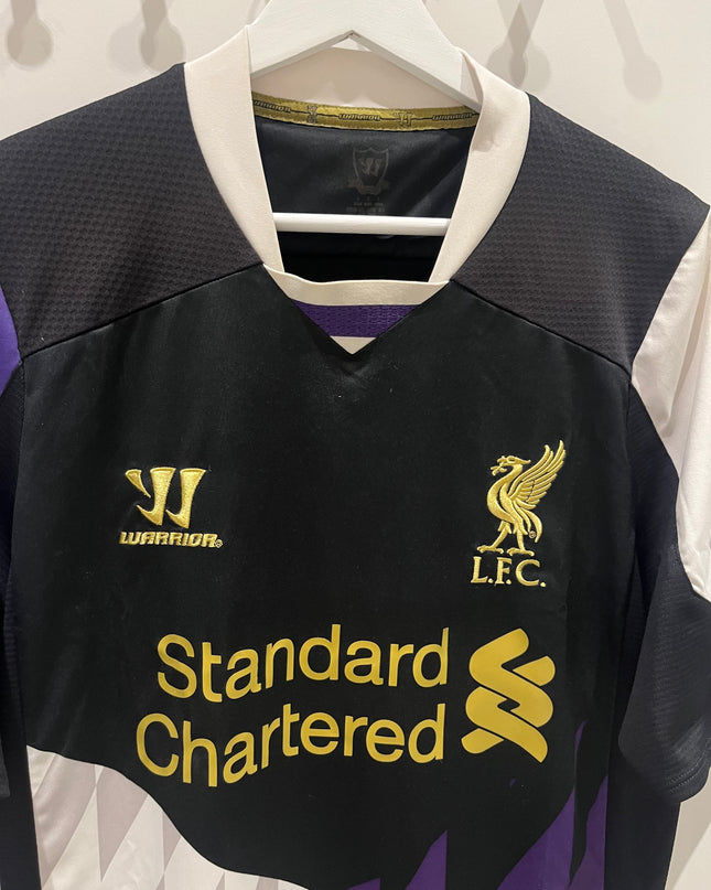 Liverpool third 2013/2014 #7 Suarez (L) 8/10