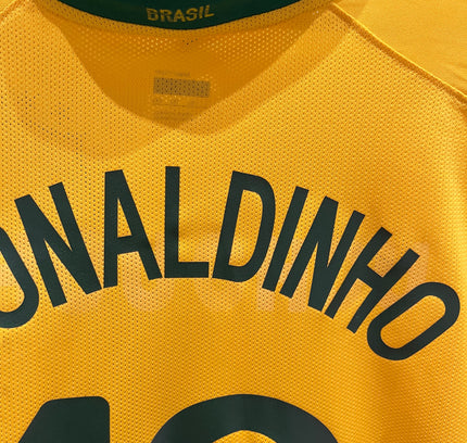 Brazil home 2008/2009 #10 Ronaldinho (XL) 7/10
