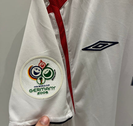 England home 2006 #7 Beckham (L) 7/10