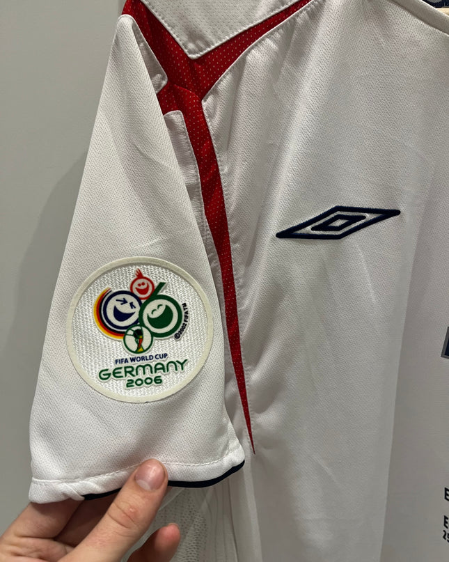 England home 2006 #7 Beckham (L) 7/10