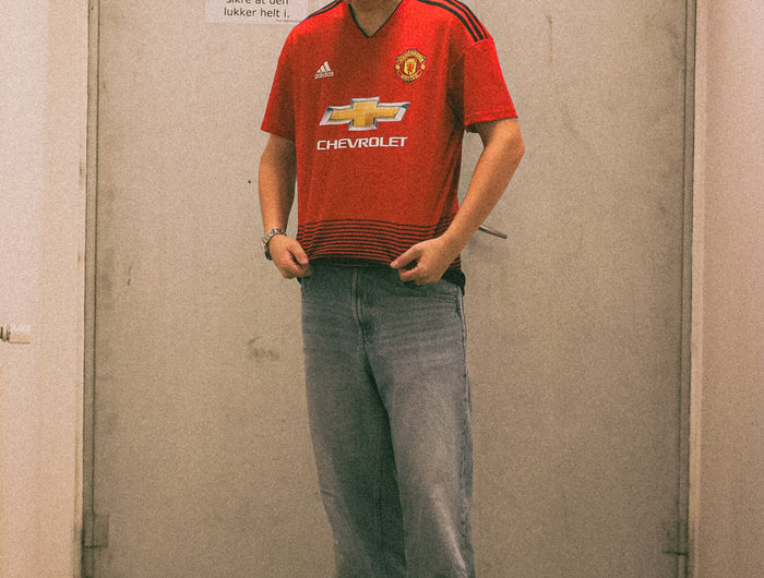 <h2>MANCHESTER UNITED SHIRTS</h2><h2></h2>