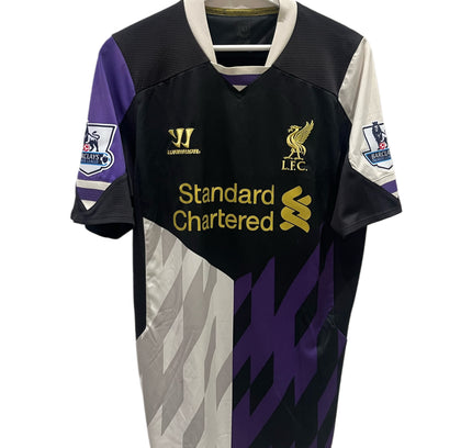 Liverpool third 2013/2014 #7 Suarez (L) 8/10