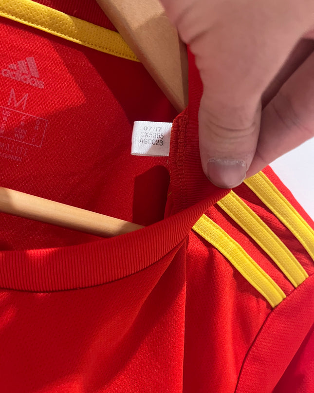 Spain home 2017/2018 #6 Iniesta (M) 8/10