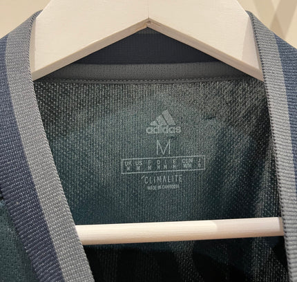 Real Madrid away 2018/2019 #8 Kroos (M) 8/10