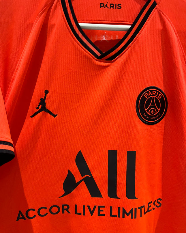 PSG away 2019/2020 #7 Mbappe (M) 8/10