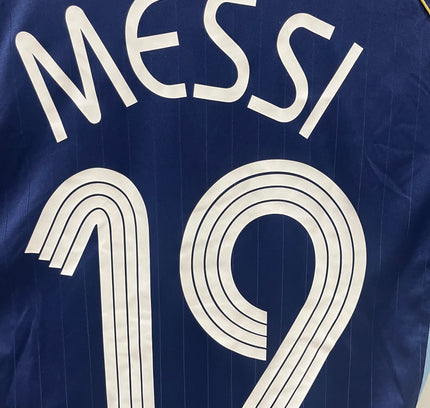 Argentina away 2006/2007 #19 Messi (M) 8/10