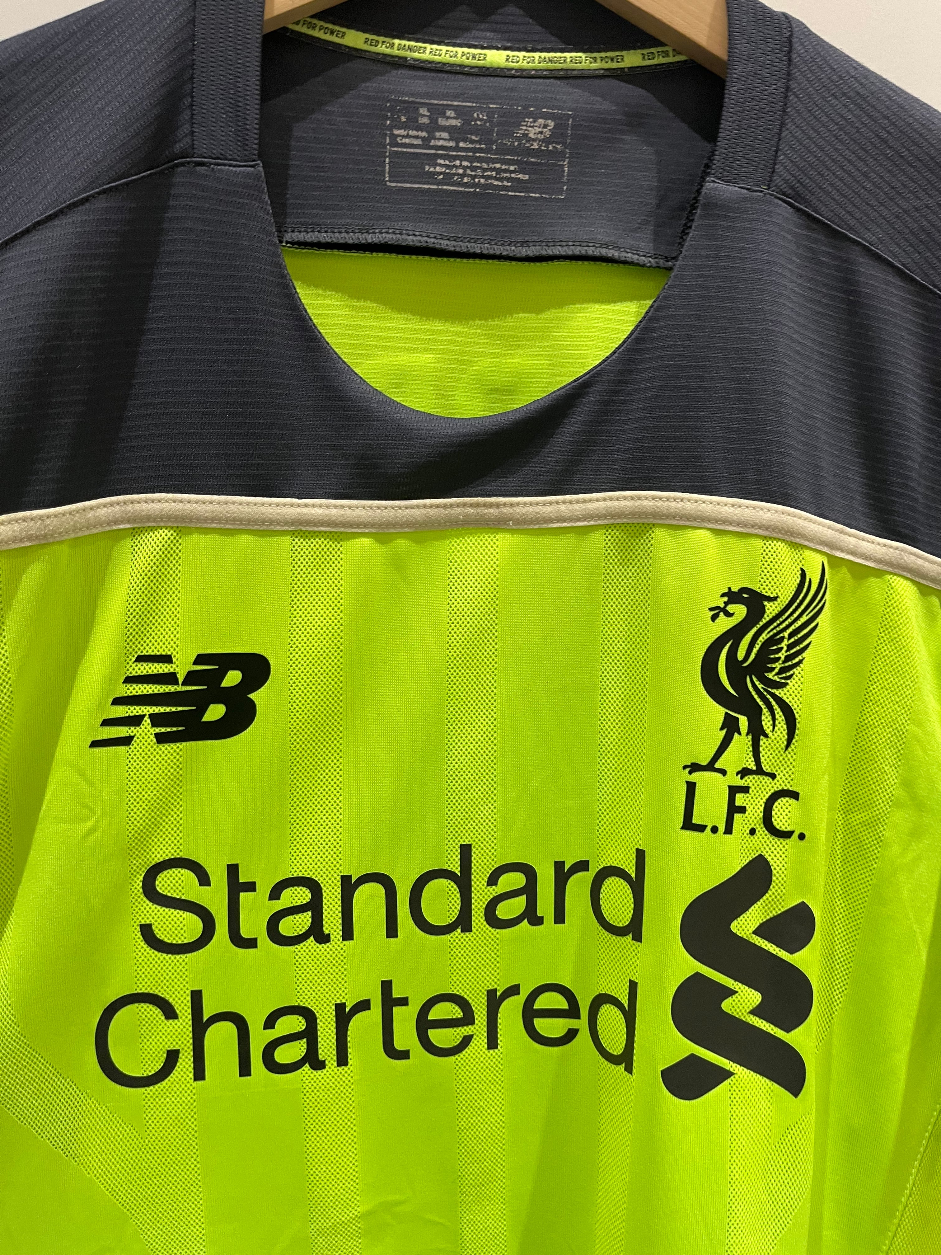 Liverpool third 16/17 #19 Mane (XL) 8/10