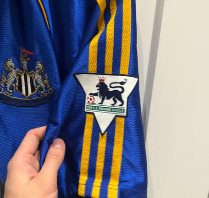 Newcastle away 1998/1999 #9 Shearer (M) 8/10