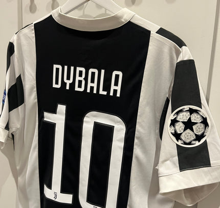 Juventus home 2017/2018 #10 Dybala (M) 8/10