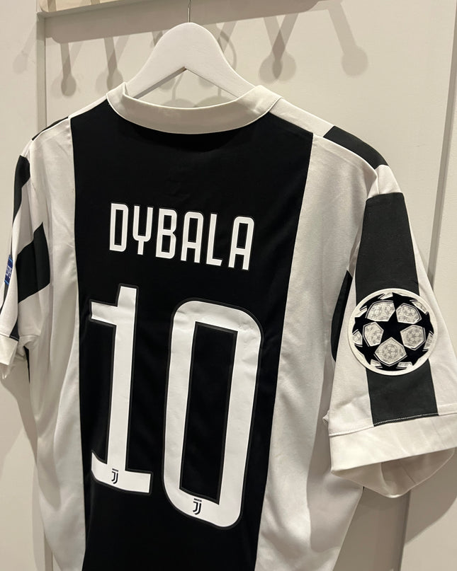 Juventus home 2017/2018 #10 Dybala (M) 8/10