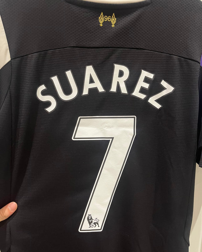 Liverpool third 2013/2014 #7 Suarez (L) 8/10