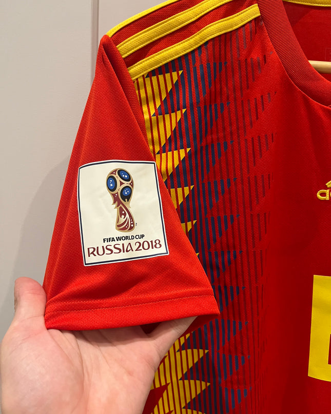 Spain home 2017/2018 #6 Iniesta (M) 8/10