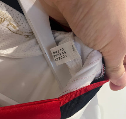 Liverpool away 2010/2011 #8 Gerrard (XL) 8/10