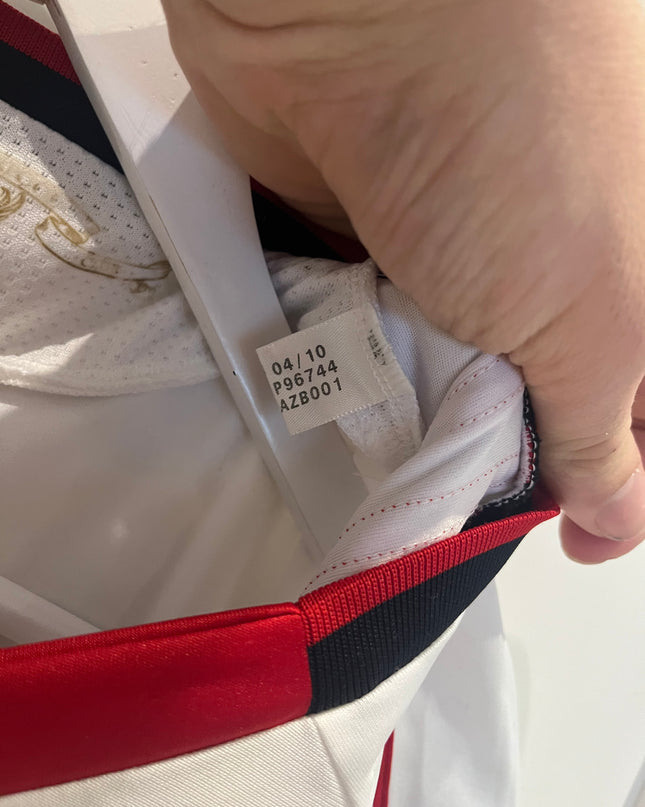 Liverpool away 2010/2011 #8 Gerrard (XL) 8/10