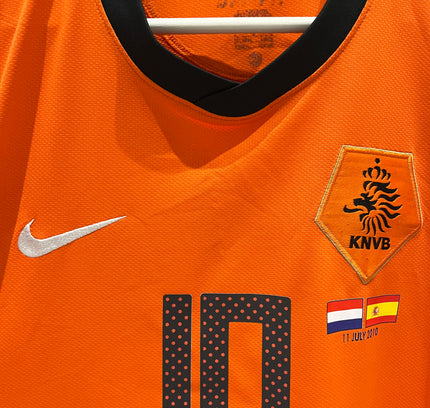 Netherlands home 2010 #10 Sneijder (L) 8/10
