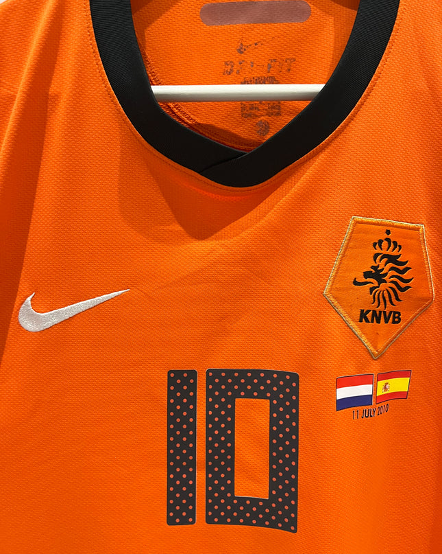 Netherlands home 2010 #10 Sneijder (L) 8/10