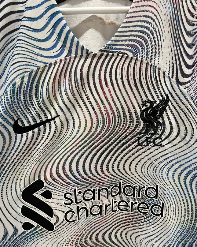 Liverpool away 2022/2023 #9 Firmino (M) 8/10