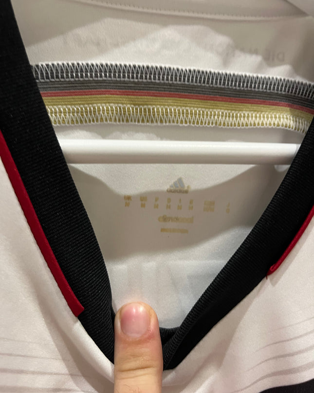 Germany home 2014 #8 Özil (M) 9/10