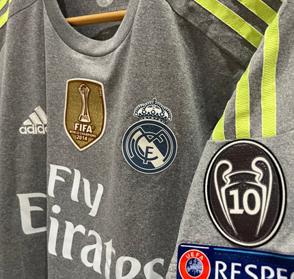 Real Madrid away 2015/2016 #7 Ronaldo (M) 8/10