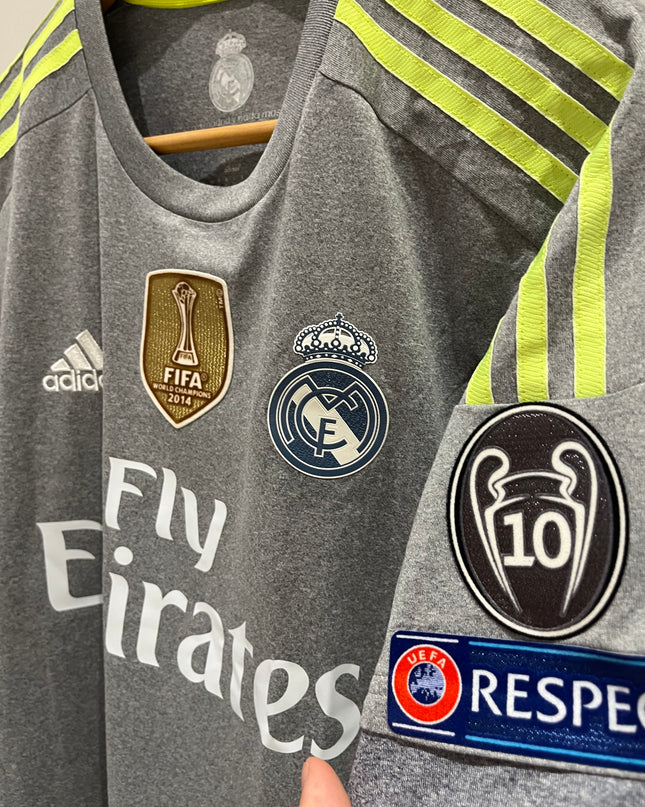 Real Madrid away 2015/2016 #7 Ronaldo (M) 8/10