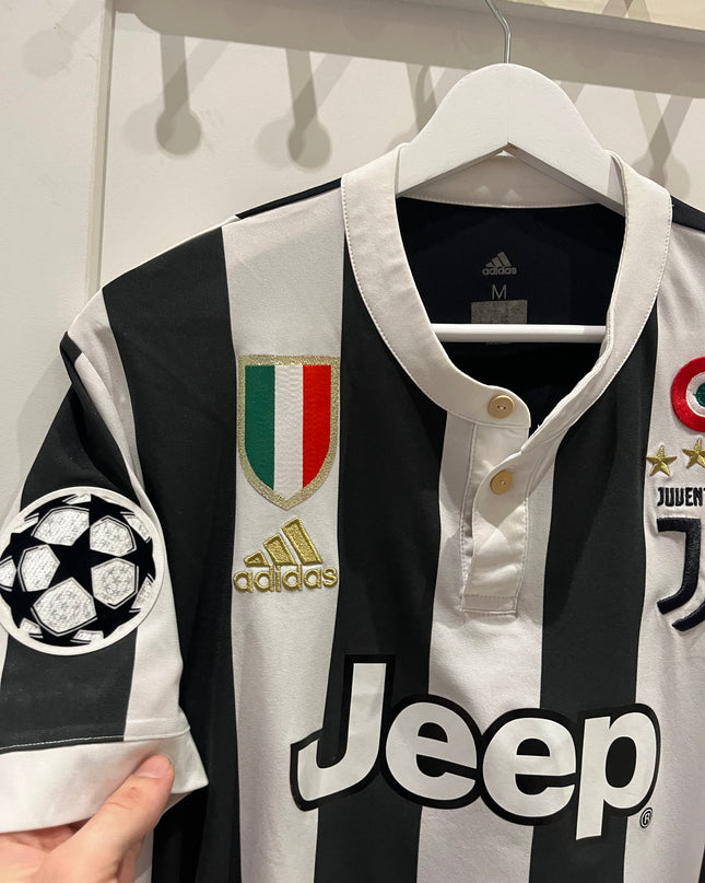 Juventus home 2017/2018 #10 Dybala (M) 8/10