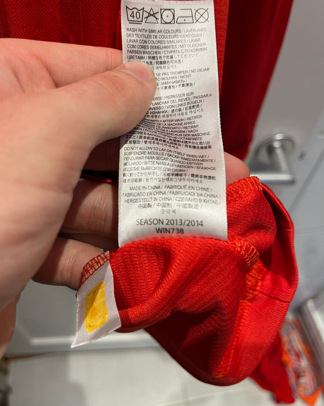 Liverpool home 2013/2014 #7 Suarez (M) 7/10