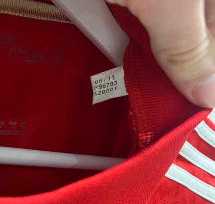Liverpool home 2011/2012 #5 Agger (M) 8/10