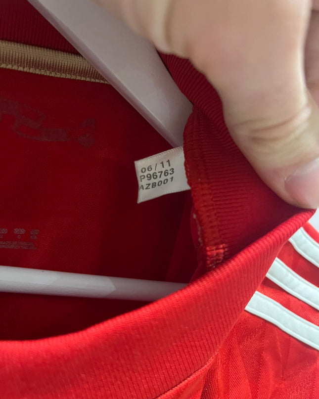 Liverpool home 2011/2012 #5 Agger (M) 8/10