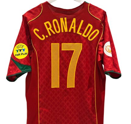 Portugal home 2004/2006 #17 C. Ronaldo (M) 8/10