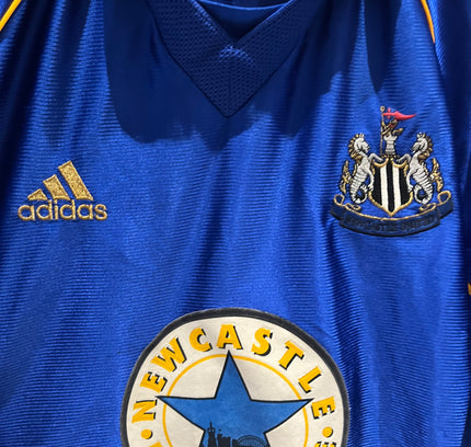 Newcastle away 1998/1999 #9 Shearer (M) 8/10
