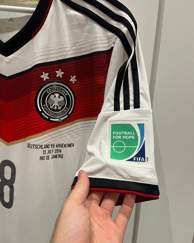 Germany home 2014 #8 Özil (M) 9/10