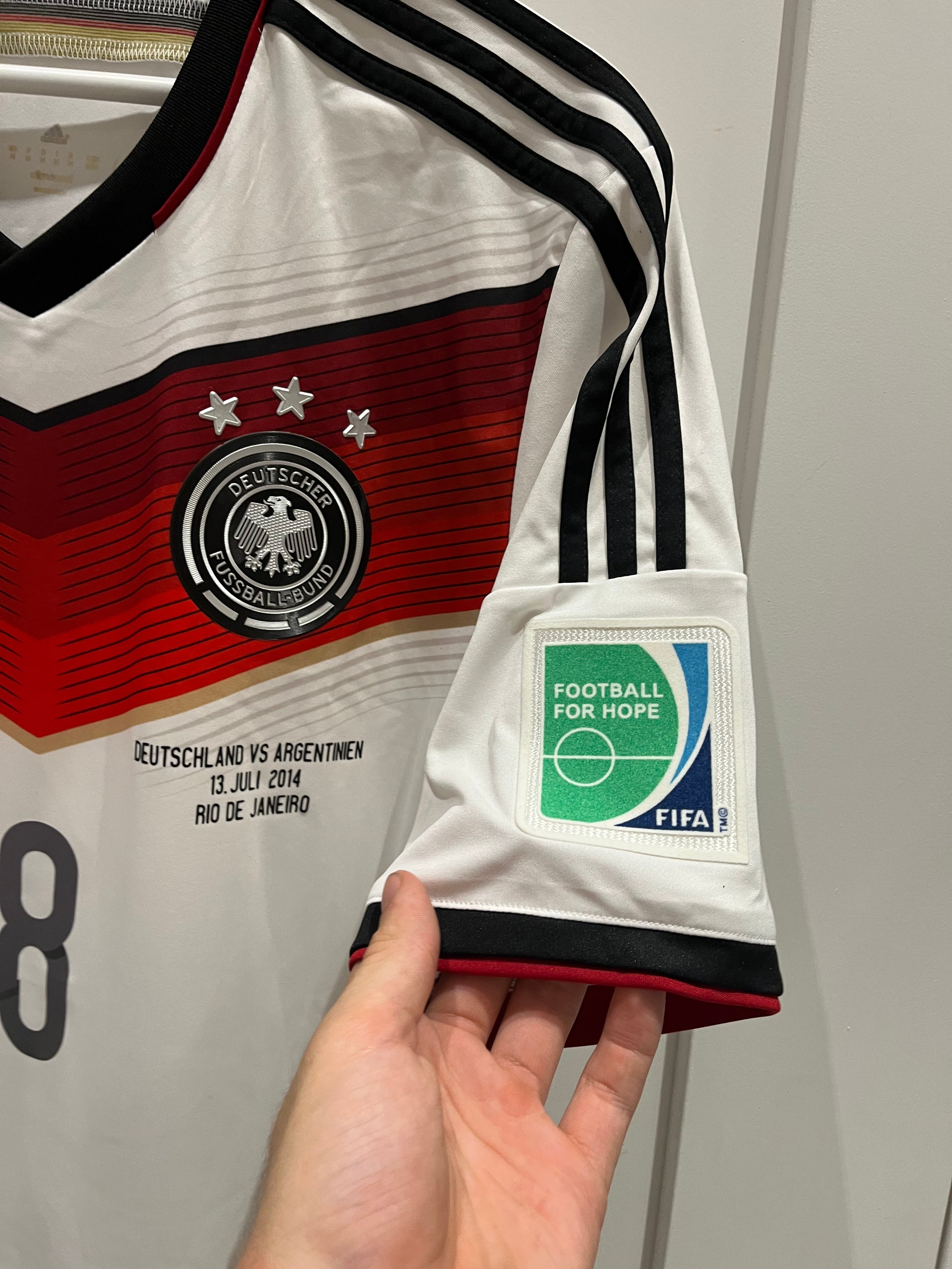 Germany home 2014 #8 Özil (M) 9/10