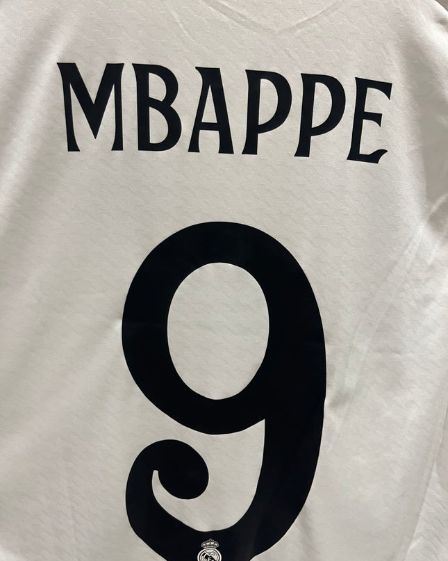 Real Madrid home 2024/2025 #9 Mbappe (L) 10/10