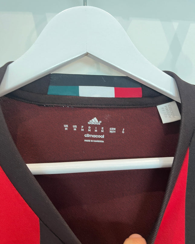 AC Milan home 2016/2017 #18 Montolivo (M) 8/10