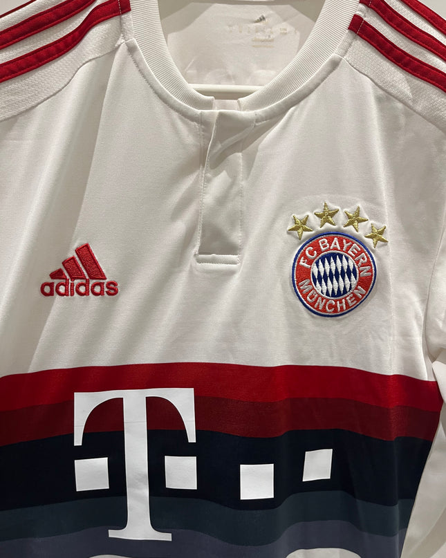 Bayern München away 2015/2016 #9 Lewandowski (M) 8/10