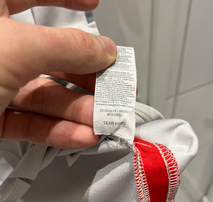 Liverpool third 2018/2019 #9 Firmino (M) 8/10