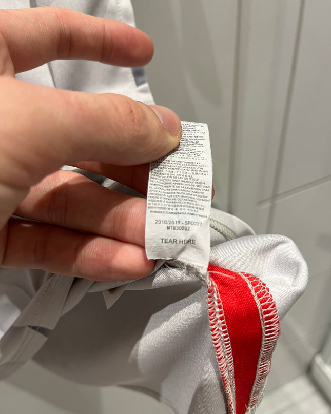 Liverpool third 2018/2019 #9 Firmino (M) 8/10