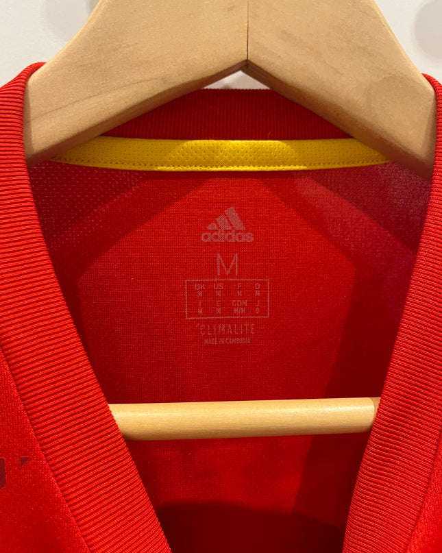 Spain home 2017/2018 #6 Iniesta (M) 8/10