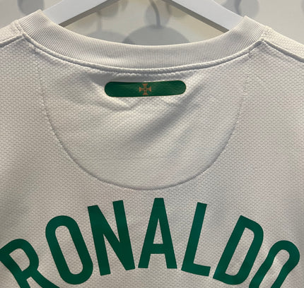 Portugal away 2010 #7 Ronaldo (M) 8/10