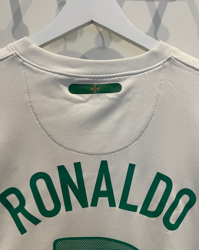 Portugal away 2010 #7 Ronaldo (M) 8/10