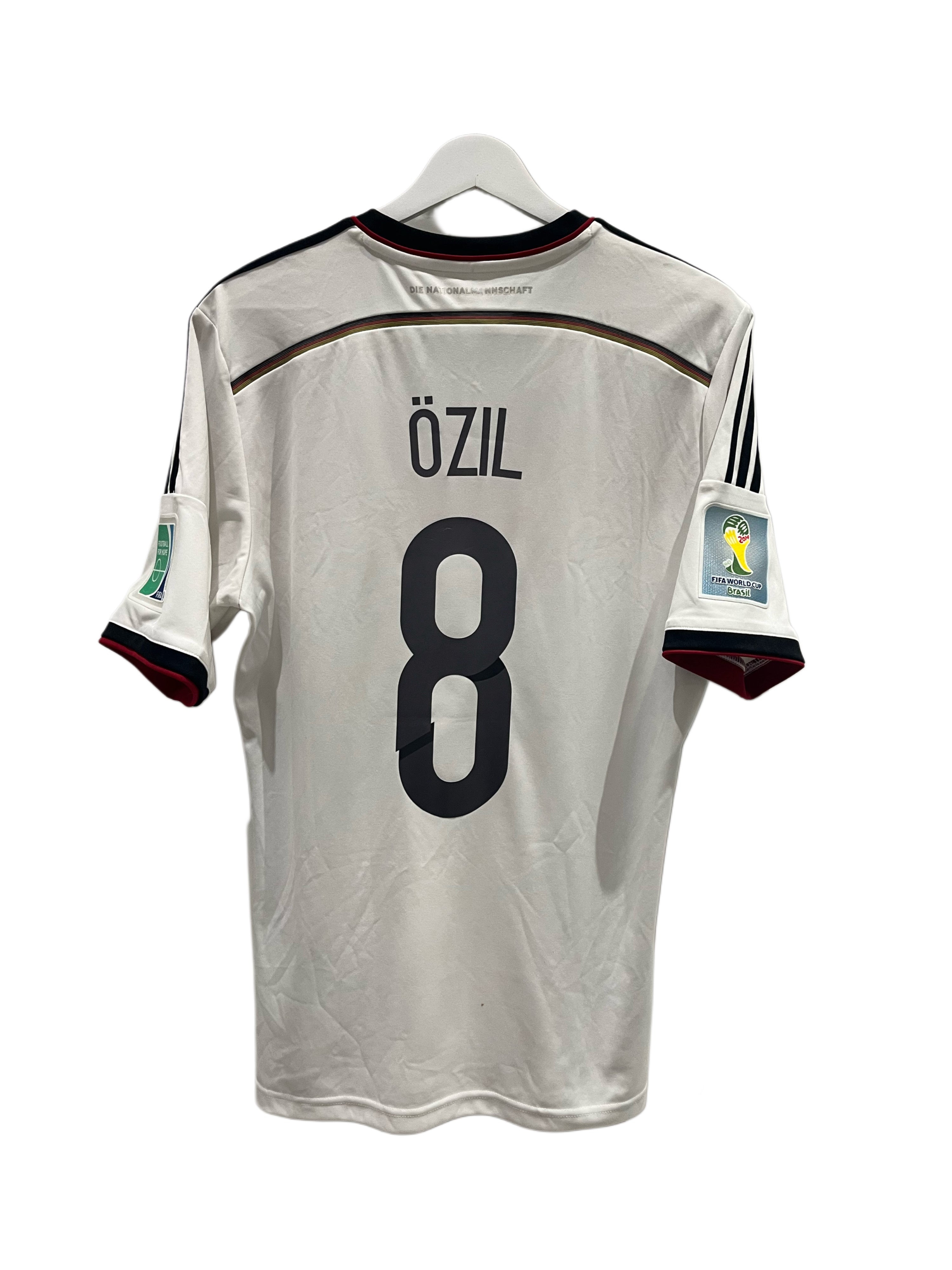 Germany home 2014 #8 Özil (M) 9/10