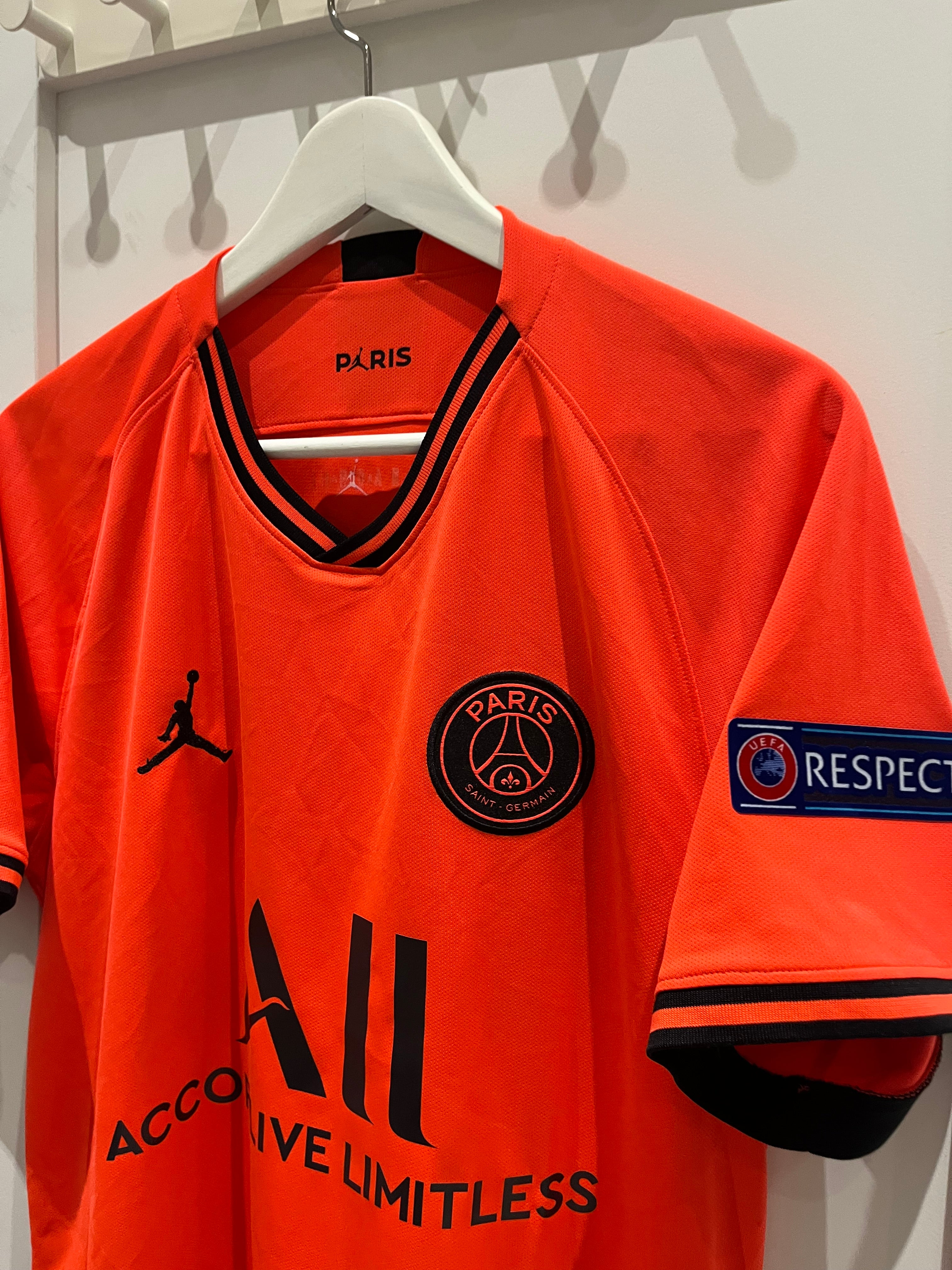 PSG away 2019/2020 #7 Mbappe (M) 8/10